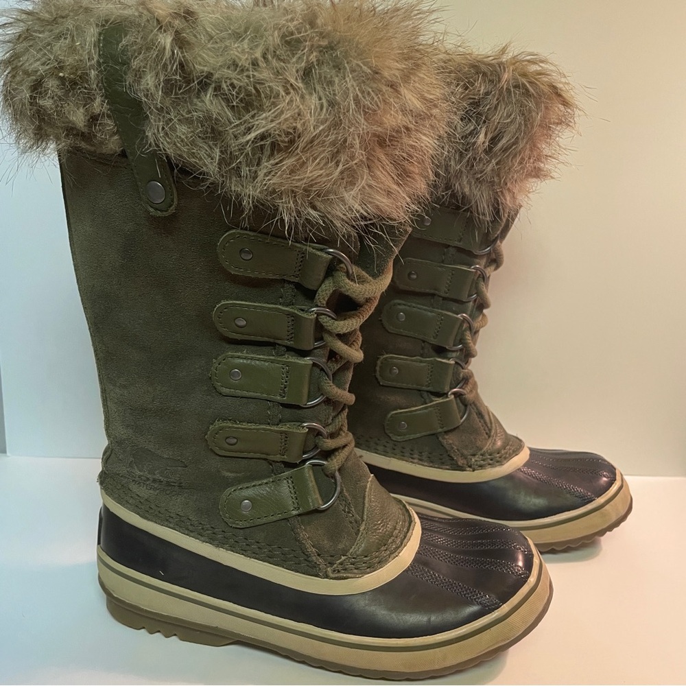 Sorel Boots Womens 6 Olive
Winter Snow JOAN OF ARCTIC
Faux Fur Suede Rubber